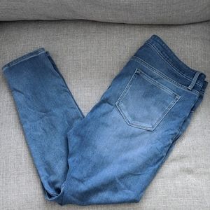 **Free in Bundle** Stretchy Jeggings